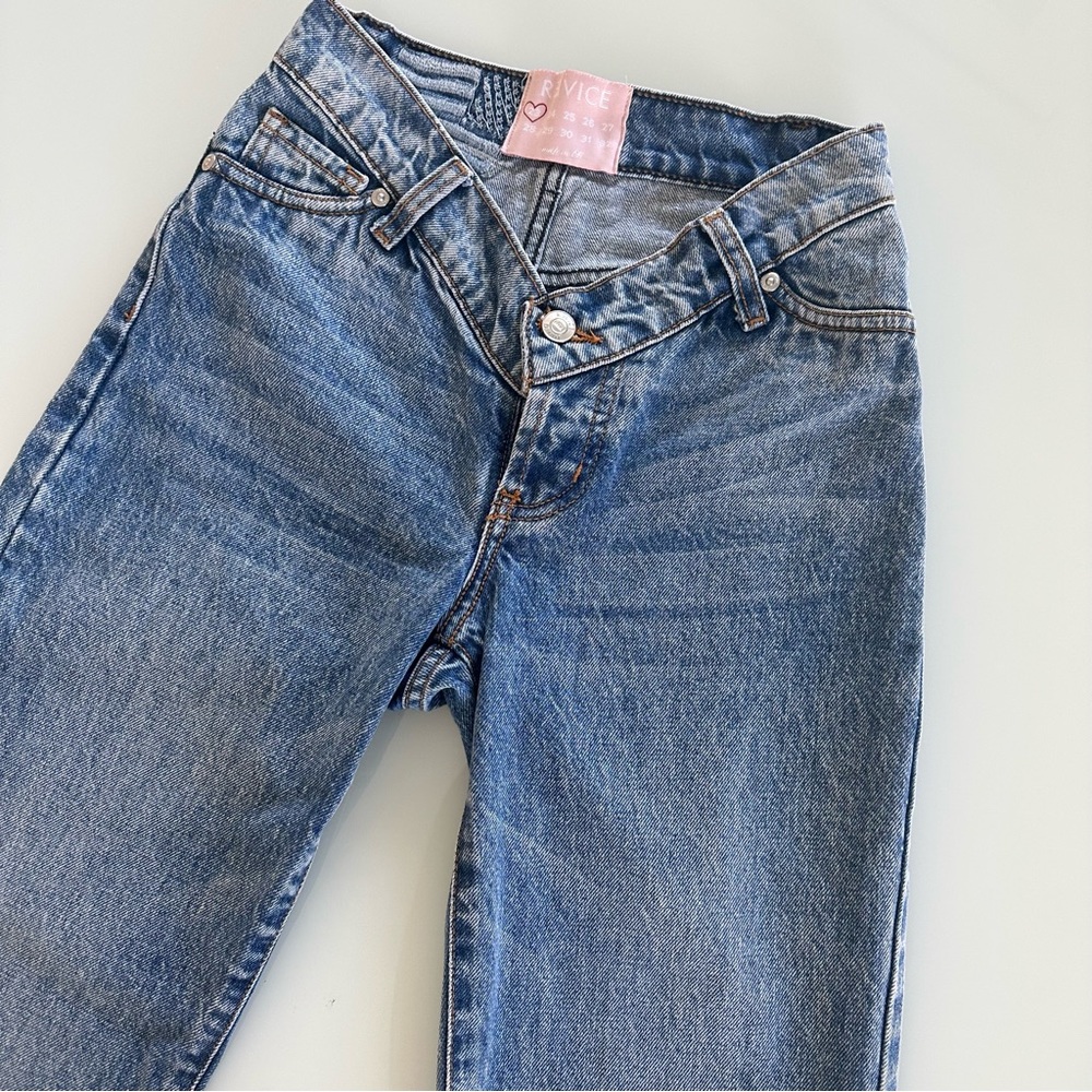 Revice V Cut Jeans Women’s Straight Leg Vintage Wash Trendy Denim - Picture 14 of 16